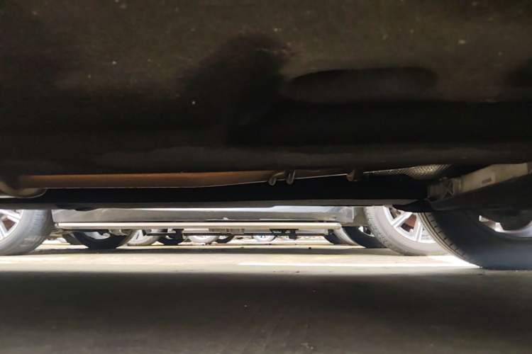 Used Hongqi HS5 2022 Revised Version 2.0T Smart Connect Flagship Edition Chassis Front Right