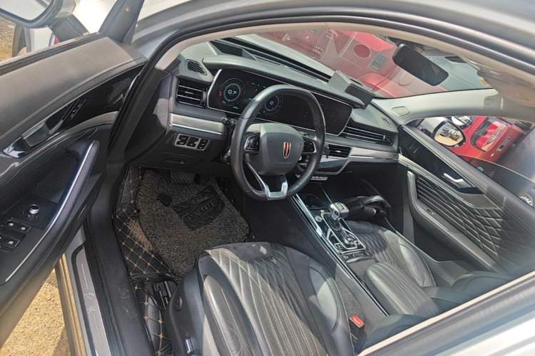 Used Hongqi HS5 2022 Facelifted Version 2.0T Smart Connect Flagship All-Wheel-Drive Edition Driver Seat
