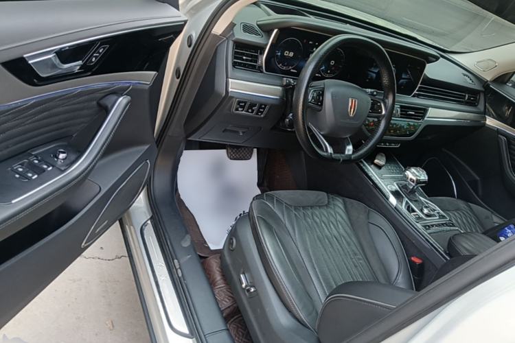 Used Hongqi HS5 2022 Revised Version 2.0T Smart Connect Flagship Edition Driver Seat