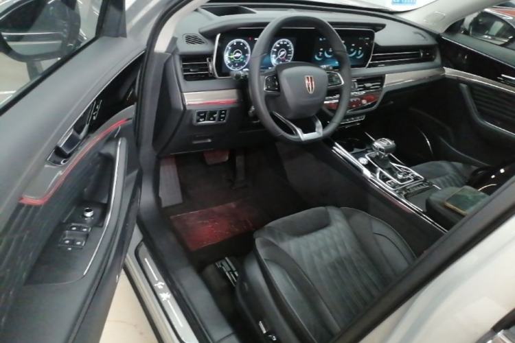 Used Hongqi HS5 2022 Revised Version 2.0T Smart Connect Flagship Edition Driver Seat