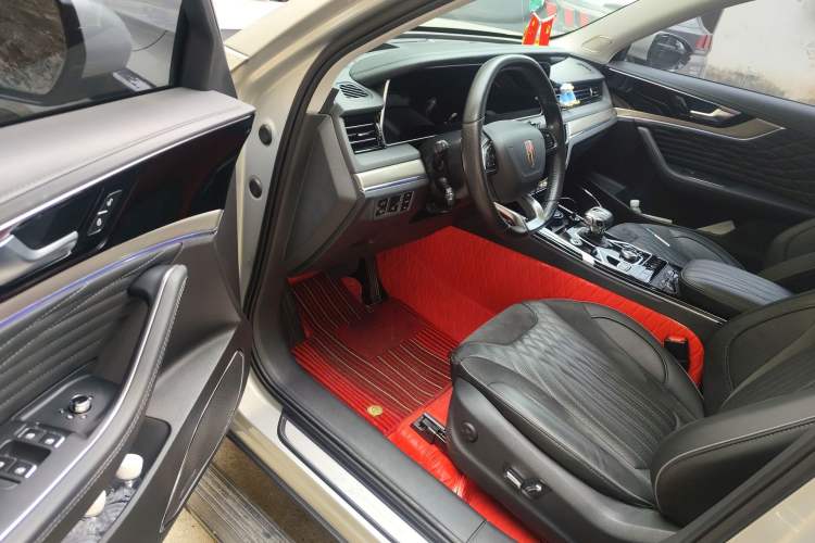 Used Hongqi HS5 2022 Facelifted Version 2.0T Smart Connect Flagship All-Wheel-Drive Edition Driver Seat
