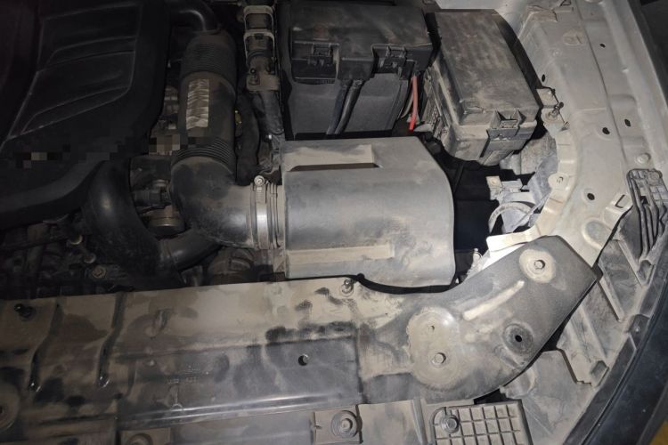 Used Hongqi HS5 2022 2.0T Smart Connect Flagship Enjoyment Purchase Edition Engine Bay Left
