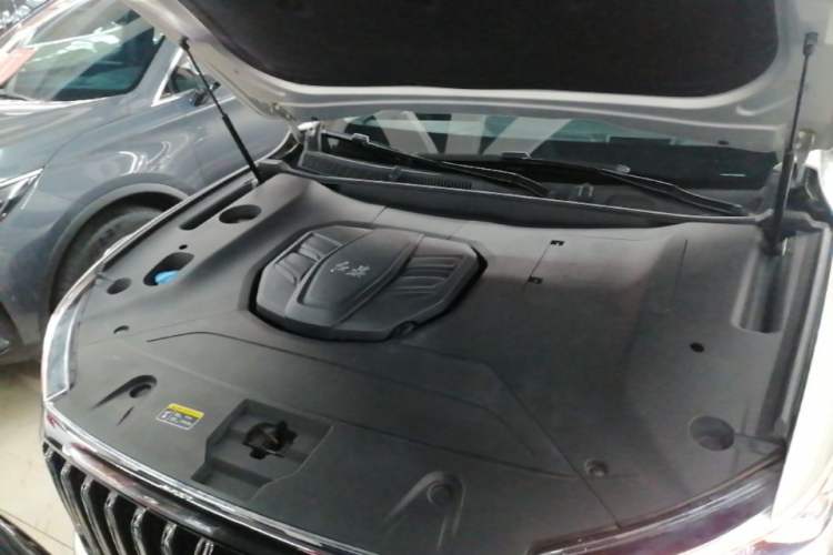 Used Hongqi HS5 2022 Revised Version 2.0T Smart Connect Flagship Edition Engine Bay