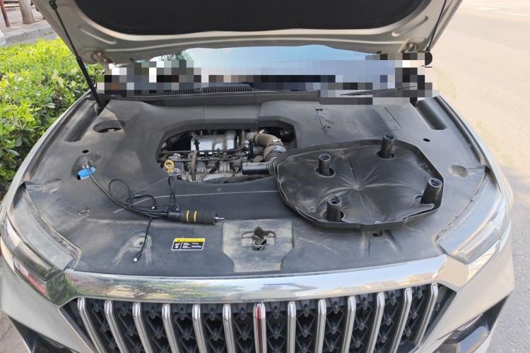 Used Hongqi HS5 2022 Facelifted Version 2.0T Smart Connect Flagship All-Wheel-Drive Edition Engine Bay