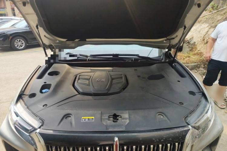 Used Hongqi HS5 2022 Facelifted Version 2.0T Smart Connect Flagship All-Wheel-Drive Edition Engine Bay
