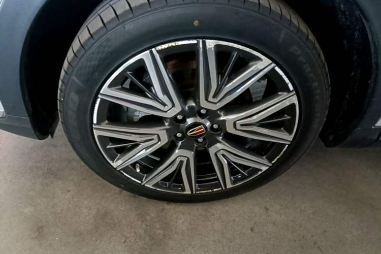 Used Hongqi HS5 2022 Facelifted Version 2.0T Smart Connect Flagship All-Wheel-Drive Edition Exterior 4