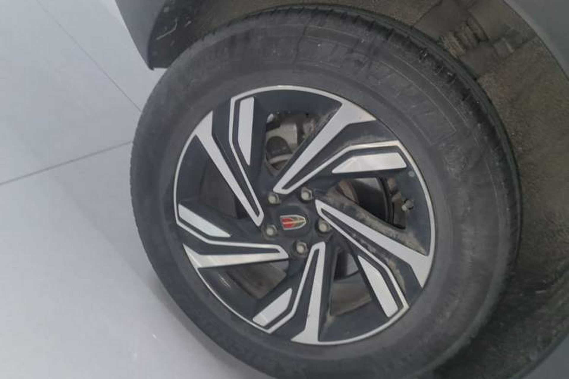 Used Hongqi HS5 2022 Revised Version 2.0T Smart Connect Flagship Edition Exterior 5