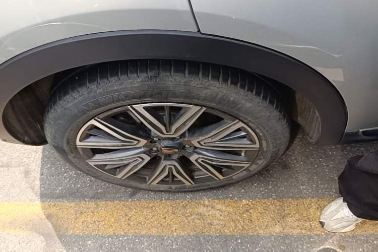 Used Hongqi HS5 2022 Facelifted Version 2.0T Smart Connect Flagship All-Wheel-Drive Edition Exterior 5