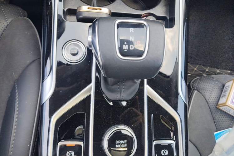 Used Hongqi HS5 2022 Revised Version 2.0T Smart Connect Flagship Edition Gear Lever