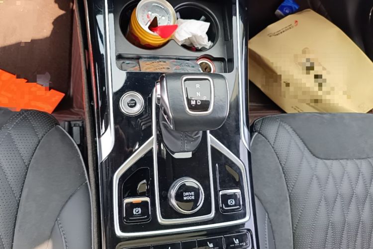 Used Hongqi HS5 2022 Facelifted Version 2.0T Smart Connect Flagship All-Wheel-Drive Edition Gear Lever