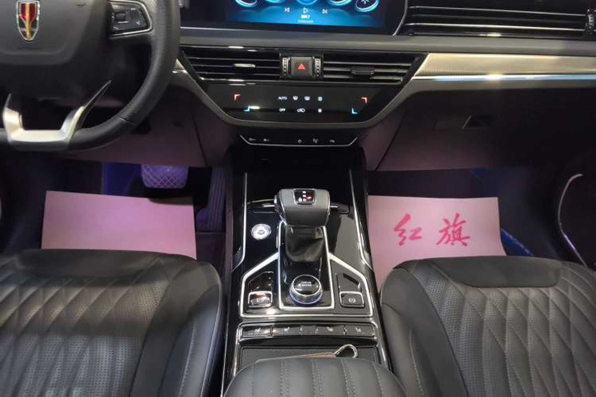 Used Hongqi HS5 2022 Facelifted Version 2.0T Smart Connect Flagship All-Wheel-Drive Edition Gear Lever