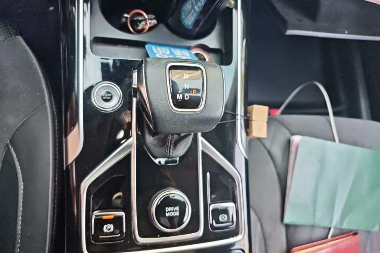 Used Hongqi HS5 2022 Revised Version 2.0T Smart Connect Flagship Edition Gear Lever