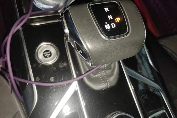 Used Hongqi HS5 2022 2.0T Smart Connect Flagship Edition Gear Lever