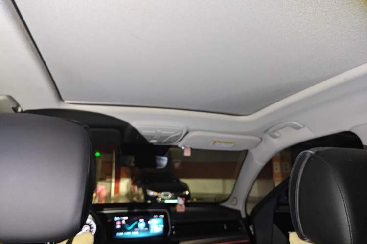 Used Hongqi HS5 2022 Revised Version 2.0T Smart Connect Flagship Edition Headliner