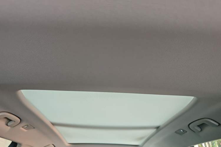 Used Hongqi HS5 2022 Revised Version 2.0T Smart Connect Flagship Edition Headliner