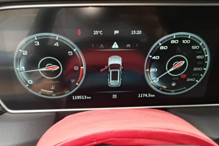Used Hongqi HS5 2022 Facelifted Version 2.0T Smart Connect Flagship All-Wheel-Drive Edition Instrument Cluster