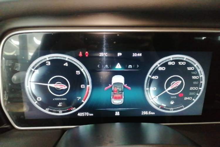 Used Hongqi HS5 2022 Revised Version 2.0T Smart Connect Flagship Edition Instrument Cluster