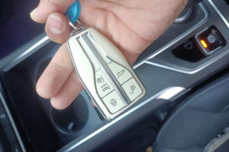 Used Hongqi HS5 2022 Revised Version 2.0T Smart Connect Flagship Edition Interior 1