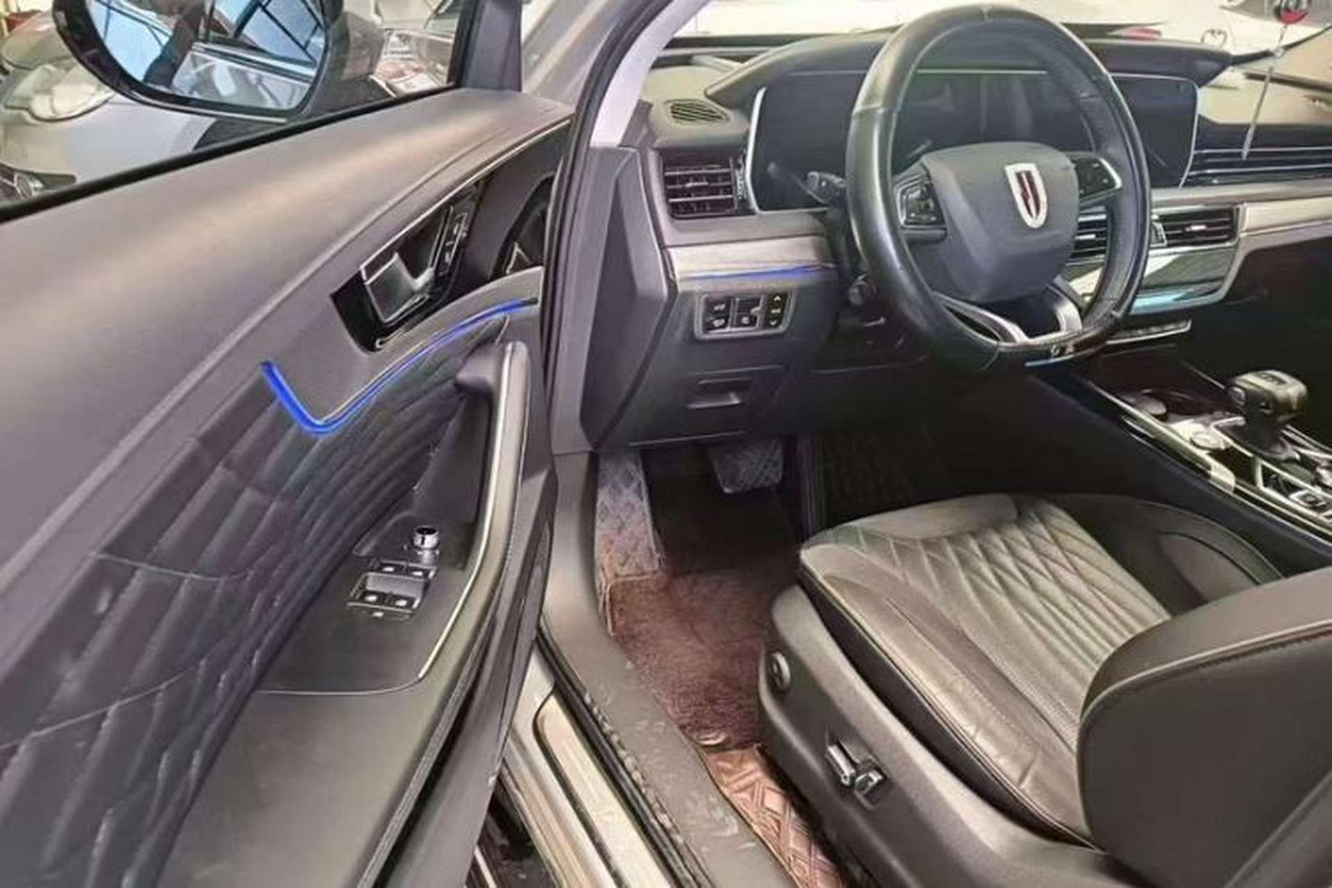 Used Hongqi HS5 2022 Facelifted Version 2.0T Smart Connect Flagship All-Wheel-Drive Edition Interior 2