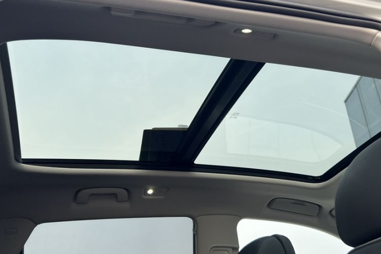 Used Hongqi HS5 2022 Revised Version 2.0T Smart Connect Flagship Edition Interior 3