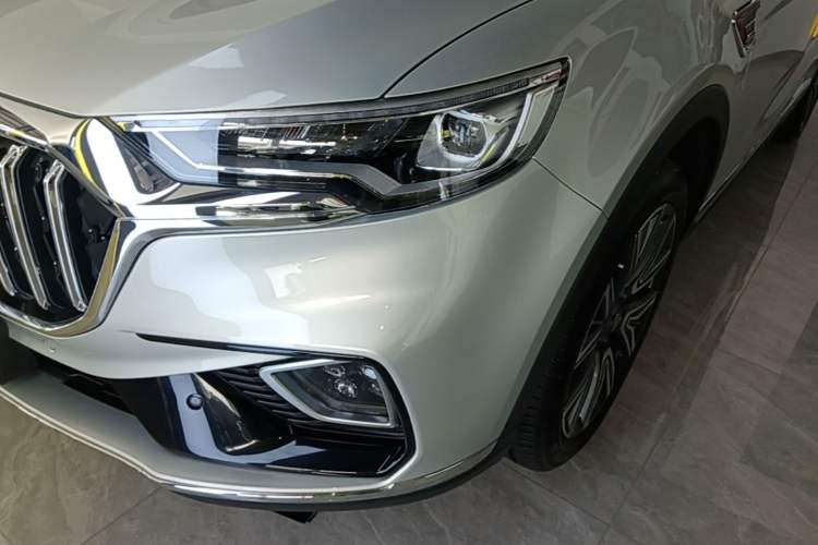 Used Hongqi HS5 2022 Facelifted Version 2.0T Smart Connect Flagship All-Wheel-Drive Edition Left Front Headlight