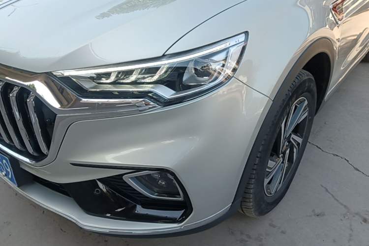 Used Hongqi HS5 2022 Revised Version 2.0T Smart Connect Flagship Edition Left Front Headlight