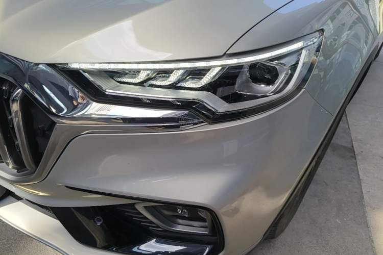 Used Hongqi HS5 2022 Revised Version 2.0T Smart Connect Flagship Edition Left Front Headlight