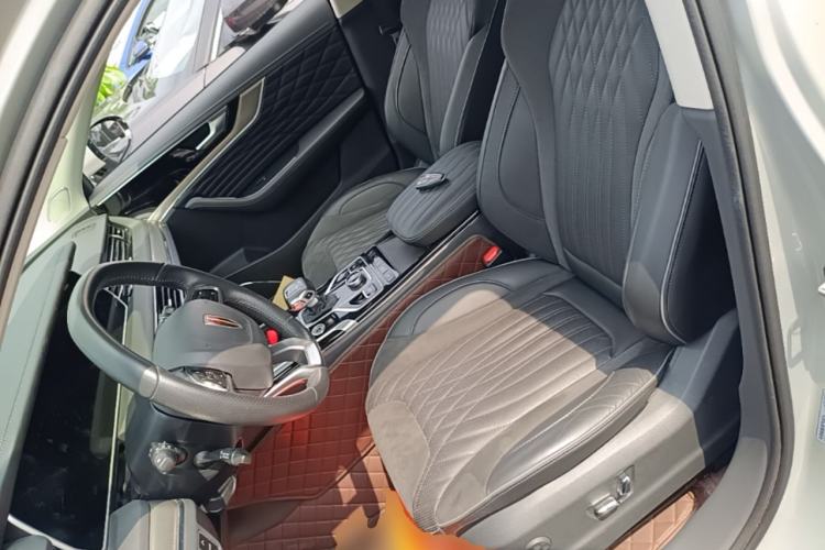 Used Hongqi HS5 2022 Facelifted Version 2.0T Smart Connect Flagship All-Wheel-Drive Edition Left Front Seat