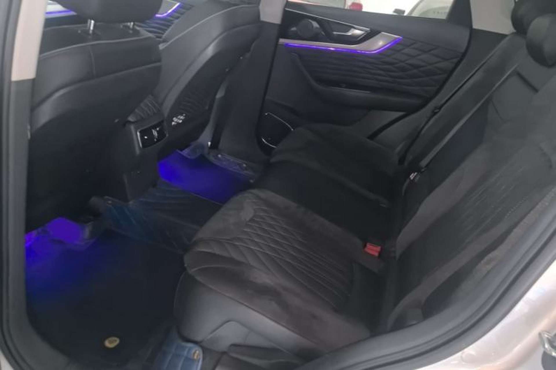 Used Hongqi HS5 2022 Revised Version 2.0T Smart Connect Flagship Edition Left Rear Seat
