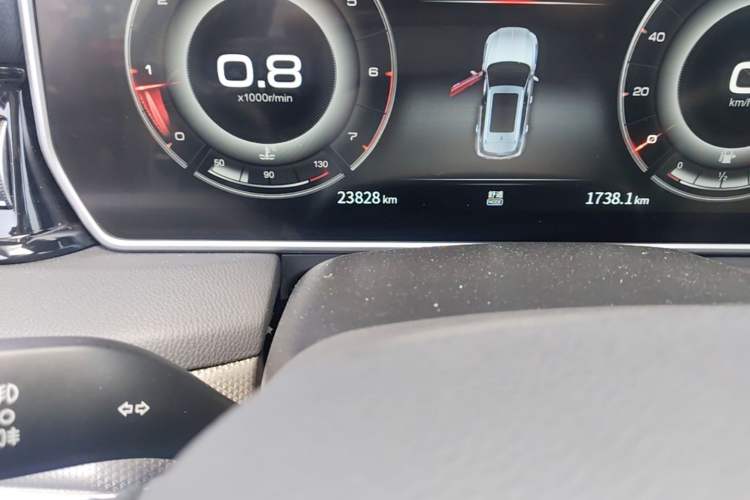 Used Hongqi HS5 2022 Revised Version 2.0T Smart Connect Flagship Edition Odometer Close Up