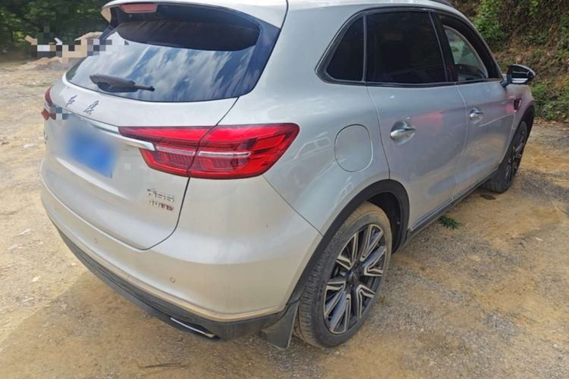 Used Hongqi HS5 2022 Facelifted Version 2.0T Smart Connect Flagship All-Wheel-Drive Edition Rear Right 45 Deg