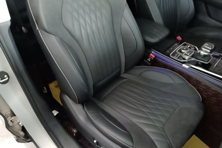 Used Hongqi HS5 2022 Facelifted Version 2.0T Smart Connect Flagship All-Wheel-Drive Edition Right Front Seat