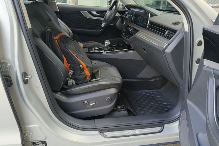Used Hongqi HS5 2022 Revised Version 2.0T Smart Connect Flagship Edition Right Front Seat