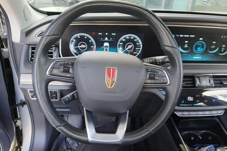 Used Hongqi HS5 2022 Revised Version 2.0T Smart Connect Flagship Edition Steering Wheel