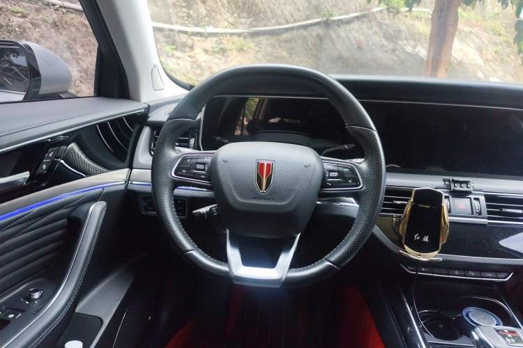 Used Hongqi HS5 2022 Facelifted Version 2.0T Smart Connect Flagship All-Wheel-Drive Edition Steering Wheel