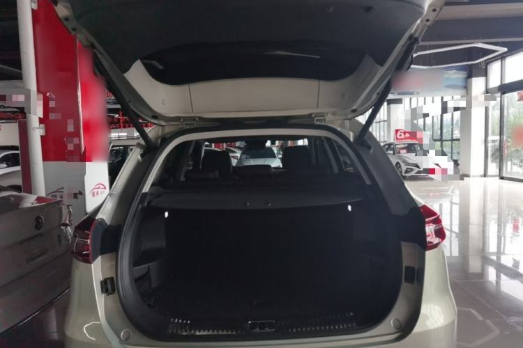 Used Hongqi HS5 2022 2.0T Smart Connect Flagship Edition Trunk