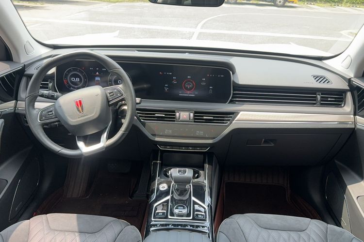 Used Hongqi HS5 2022 Revised Version 2.0T Smart Connect Flagship Edition Center Console