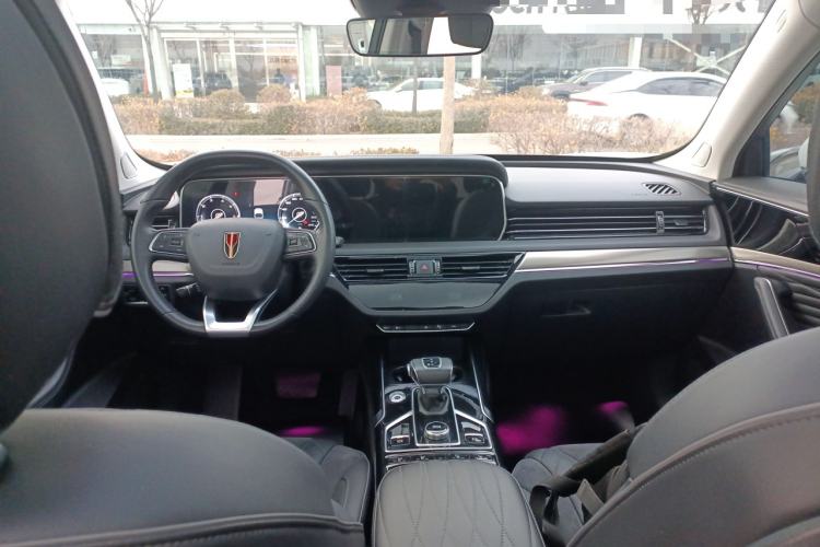 Used Hongqi HS5 2022 Facelifted Version 2.0T Smart Connect Flagship All-Wheel-Drive Edition Center Console