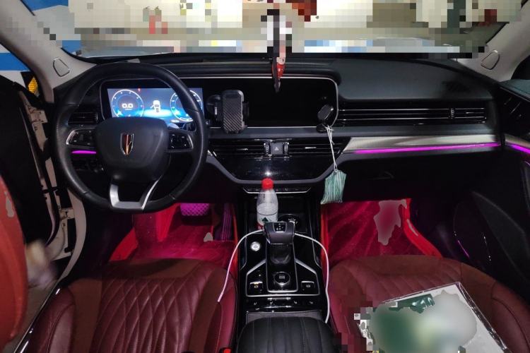 Used Hongqi HS5 2022 Facelifted Version 2.0T Smart Connect Flagship All-Wheel-Drive Edition Center Console
