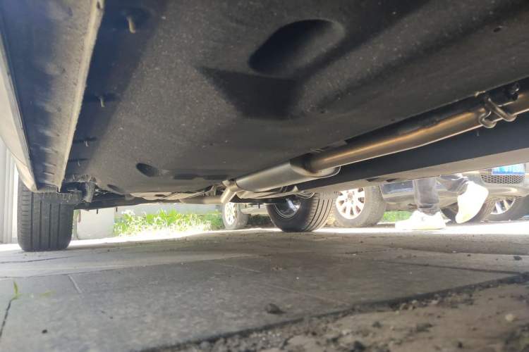 Used Hongqi HS5 2022 Revised Version 2.0T Smart Connect Flagship Edition Chassis Front Right
