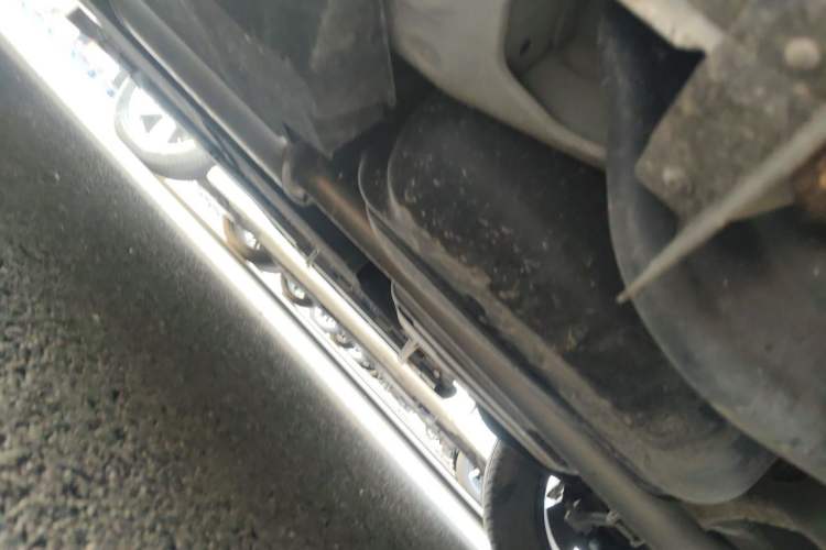 Used Hongqi HS5 2022 Revised Version 2.0T Smart Connect Flagship Edition Chassis Rear Left