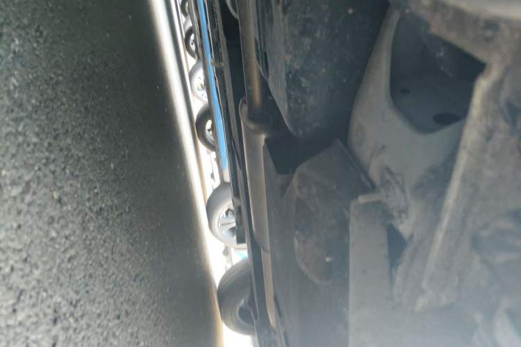 Used Hongqi HS5 2022 Revised Version 2.0T Smart Connect Flagship Edition Chassis Rear Right