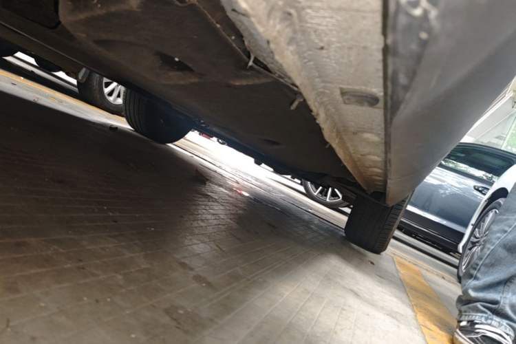 Used Hongqi HS5 2022 Revised Version 2.0T Smart Connect Flagship Edition Chassis Rear Right