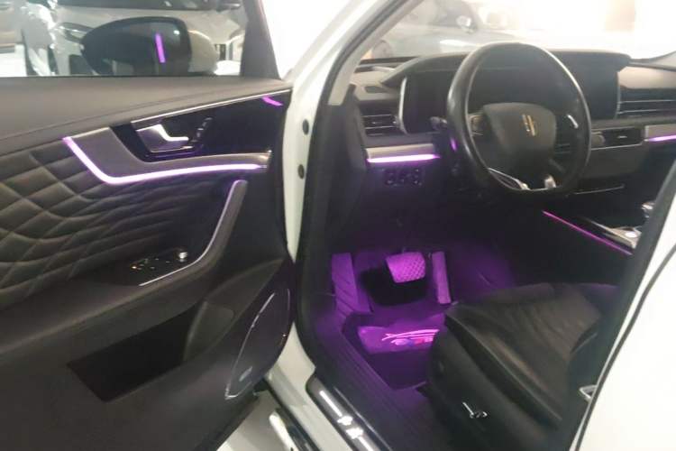Used Hongqi HS5 2022 Facelifted Version 2.0T Smart Connect Flagship All-Wheel-Drive Edition Driver Seat