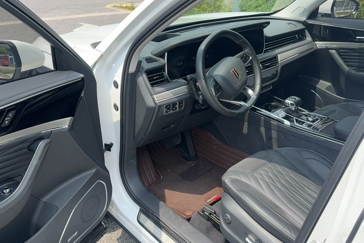 Used Hongqi HS5 2022 Revised Version 2.0T Smart Connect Flagship Edition Driver Seat
