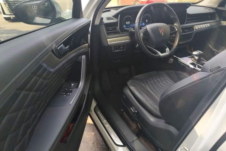 Used Hongqi HS5 2022 Revised Version 2.0T Smart Connect Flagship Edition Driver Seat