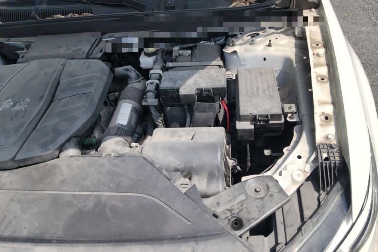 Used Hongqi HS5 2022 Revised Version 2.0T Smart Connect Flagship Edition Engine Bay Left