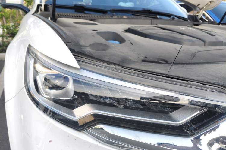 Used Hongqi HS5 2022 Revised Version 2.0T Smart Connect Flagship Edition Engine Bay Right