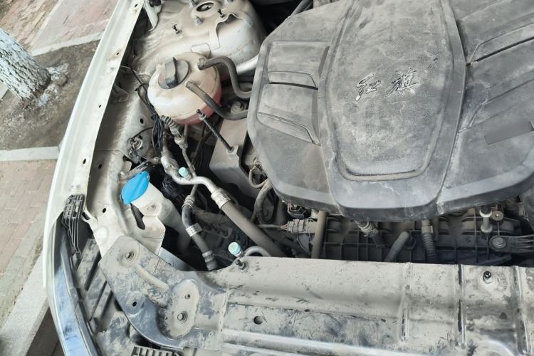 Used Hongqi HS5 2022 2.0T Smart Connect Flagship All-Wheel-Drive Version Engine Bay Right