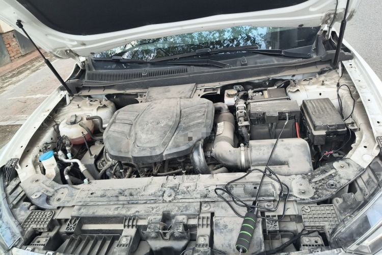 Used Hongqi HS5 2022 2.0T Smart Connect Flagship All-Wheel-Drive Version Engine Bay